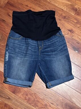 Liz Lange for Target Maternity Denim Bermuda Shorts - Black Panel, Blue Jean